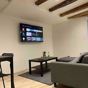 Appartement En Velay: Charme Et Confort Centre
